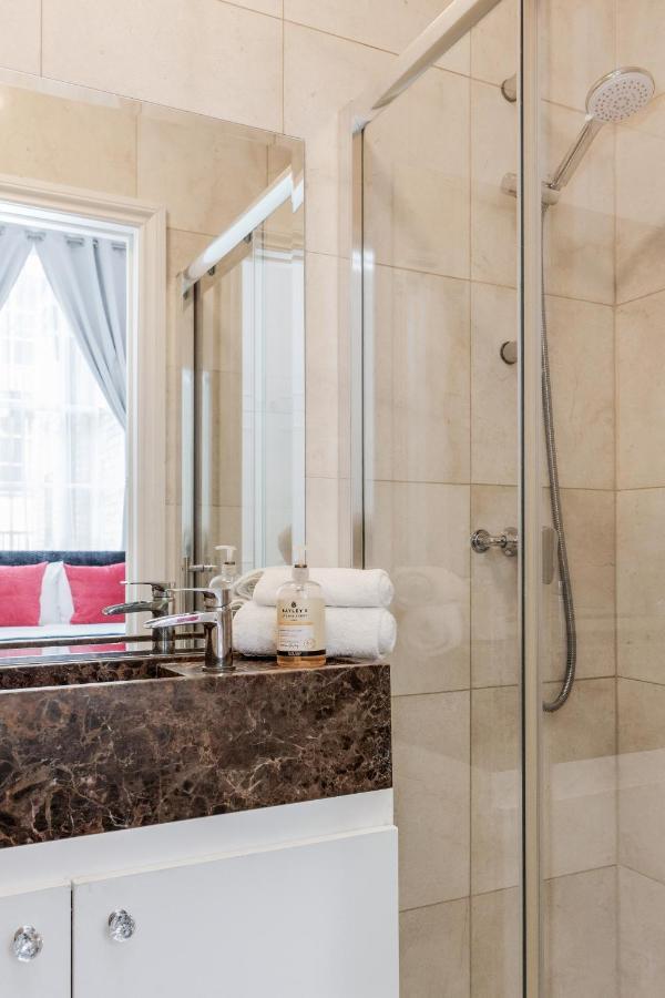 Oxford Street 2 Bed Apartment Londen Buitenkant foto