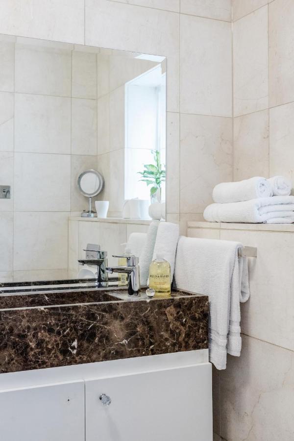 Oxford Street 2 Bed Apartment Londen Buitenkant foto
